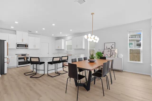 $2,100 | 4712 Pear Light Rd Manor, Manor, TX 78653