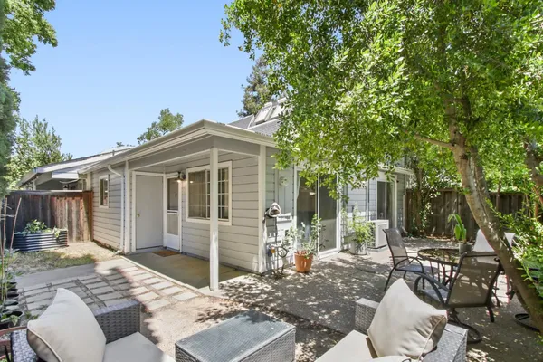 $465,000 | 3062 Woods Circle, Davis, CA 95616