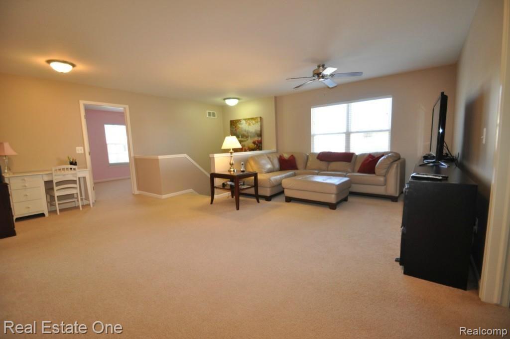 3705 Everett Drive Rochester, MI 48307 - Photo 17 of 30 17.jpg