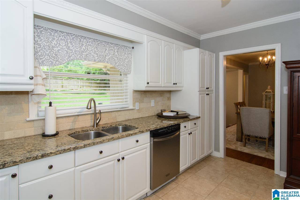2012 Hickory Road Birmingham, AL 35216 - Photo 17 of 42