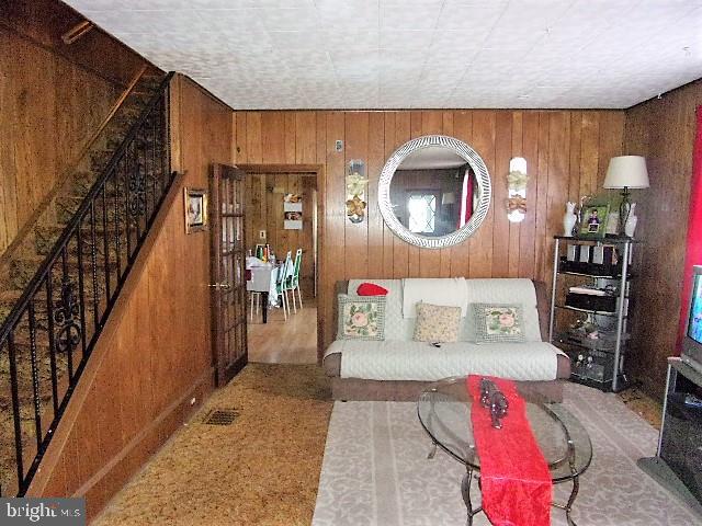 11 Burke Street Riverside, NJ 08075 - Photo 4 of 15 Living Room