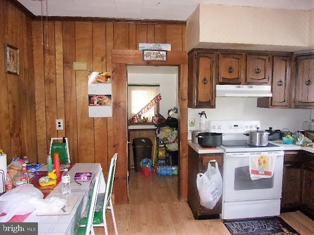 11 Burke Street Riverside, NJ 08075 - Photo 5 of 15 Eat-In Kitchen