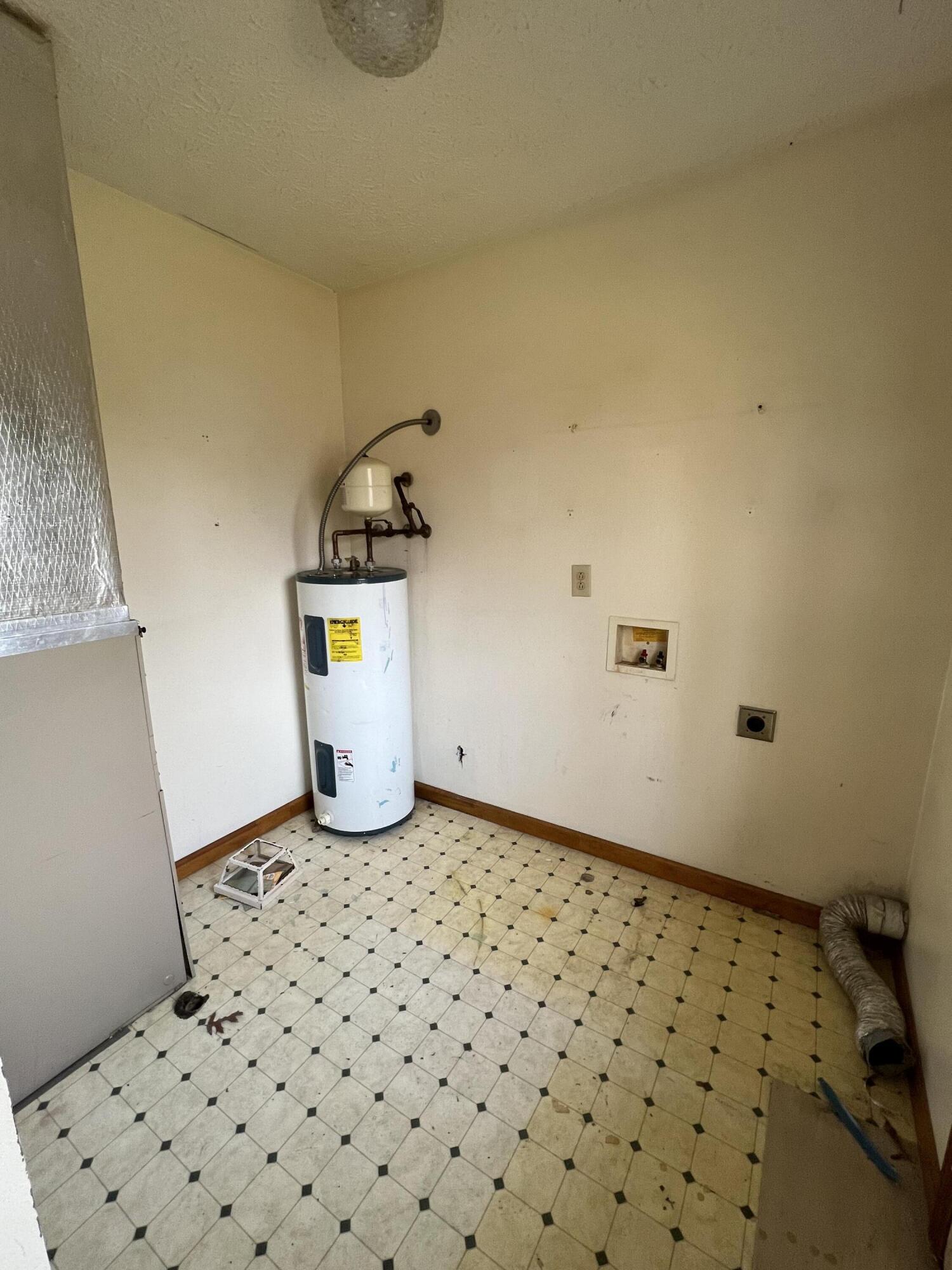 1853 Possum Road West Liberty, KY 41472 - Photo 7 of 31 Photo Dec 10, 12 39 10 PM