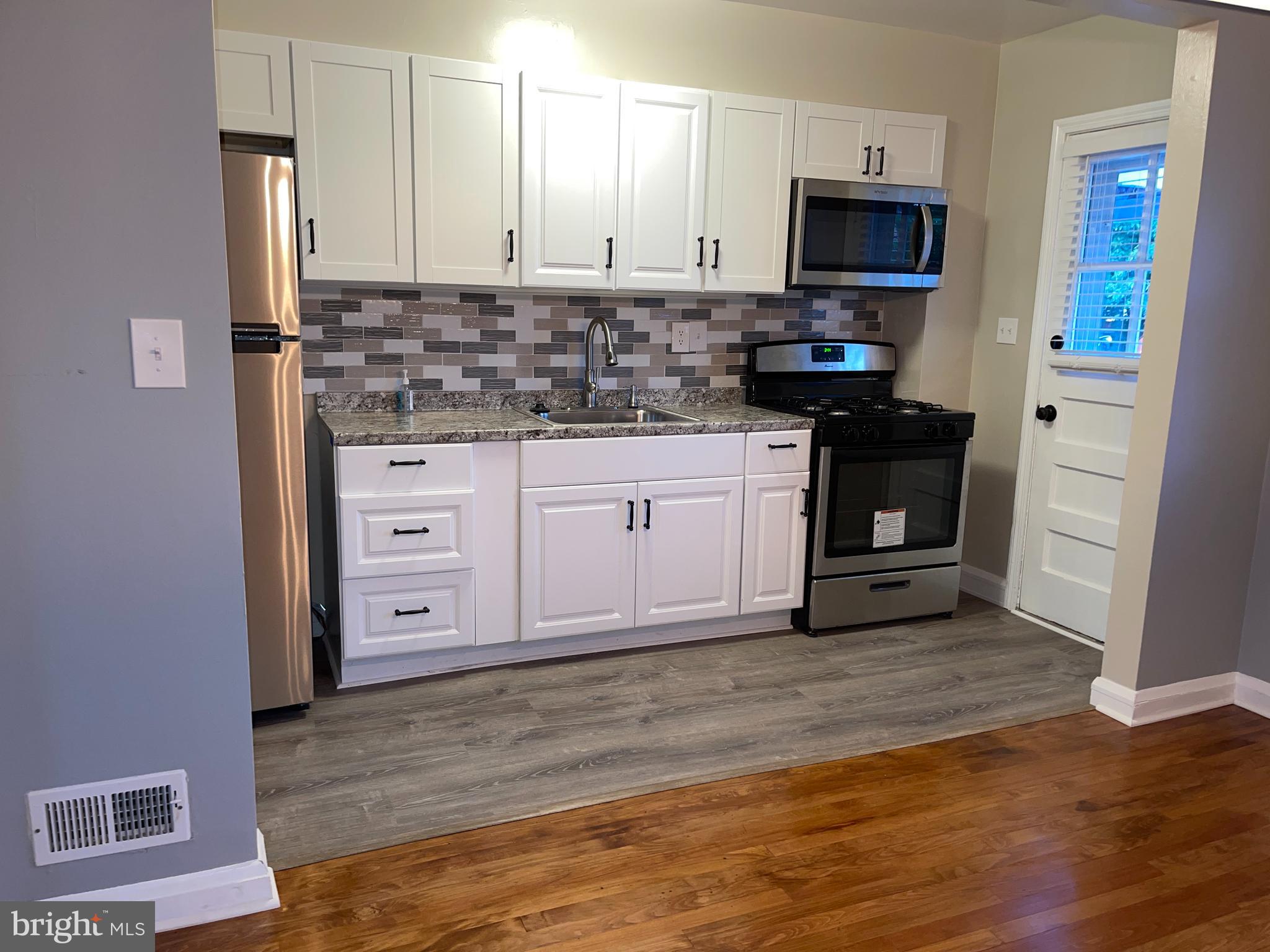 3411 Dunhaven Road Dundalk, MD 21222 - Photo 11 of 40