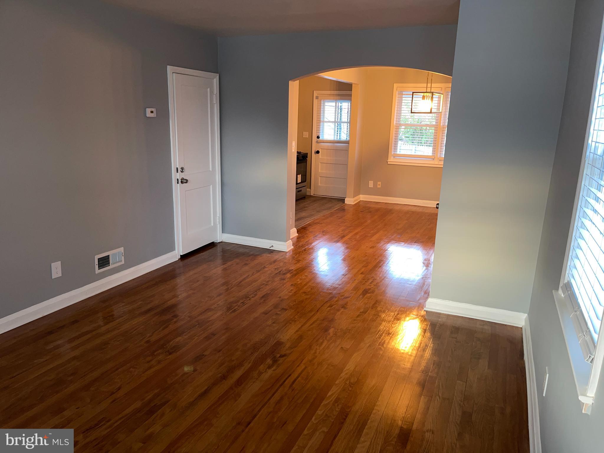 3411 Dunhaven Road Dundalk, MD 21222 - Photo 4 of 40