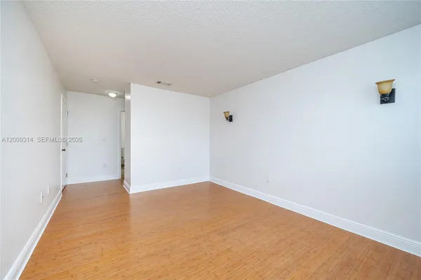 $3,300 | 13753 Southwest 160th Terrace, Miami, FL 33177