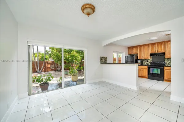$3,300 | 13753 Southwest 160th Terrace, Miami, FL 33177