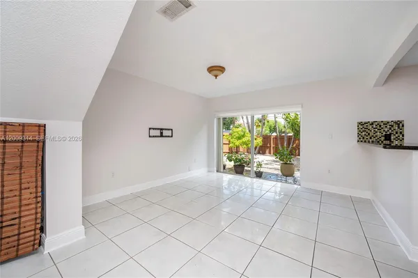 $3,300 | 13753 Southwest 160th Terrace, Miami, FL 33177