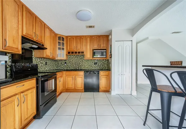 $3,300 | 13753 Southwest 160th Terrace, Miami, FL 33177