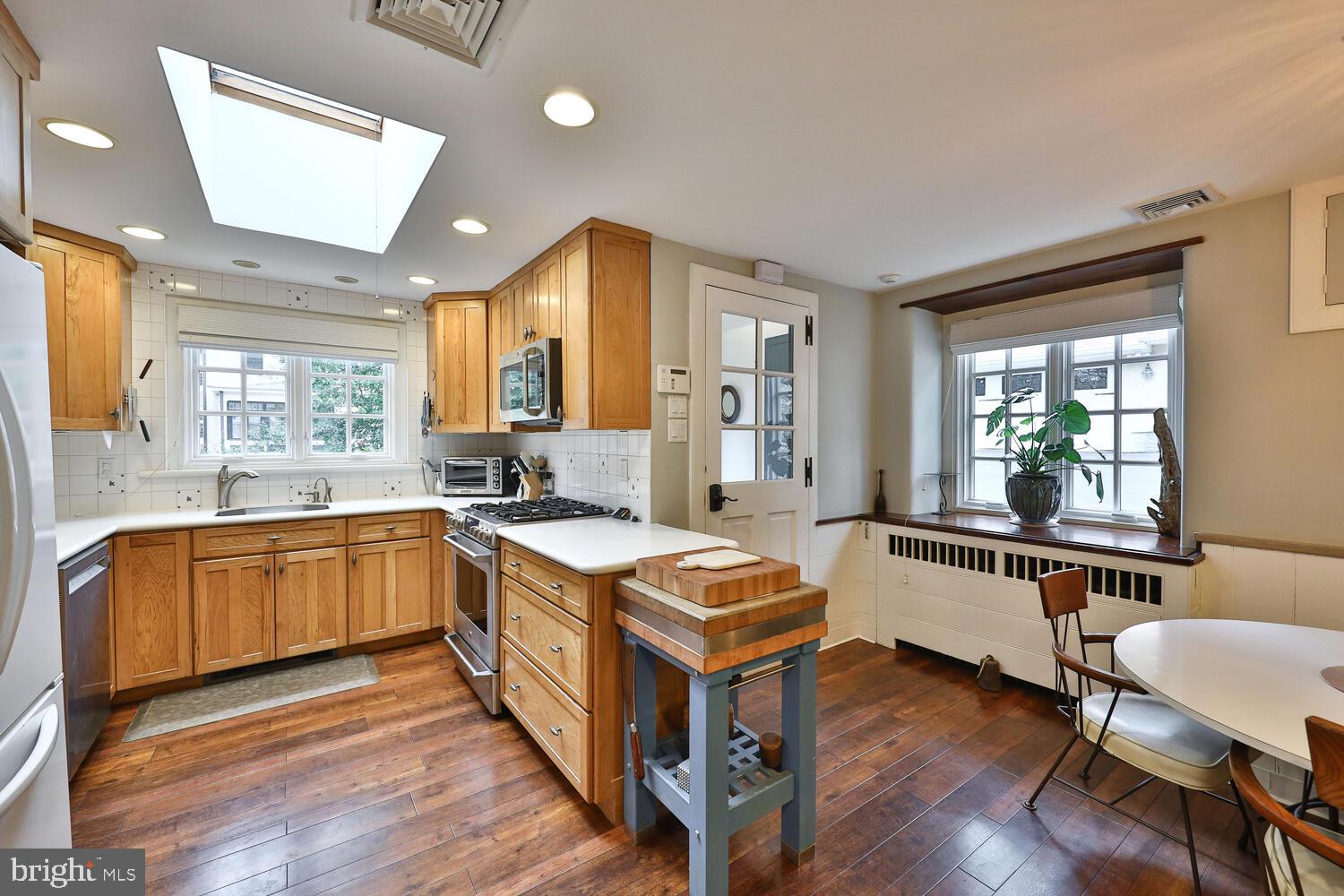 1256 Valley Road Rydal, PA 19046 - Photo 29 of 78 Eat in kitchen