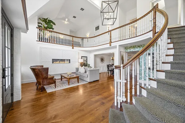 $1,575,000 | 1903 Elmore Avenue, Downers Grove, IL 60515