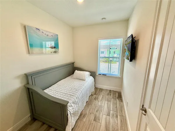 $3,000 | 2906 Castaway Lane, Kissimmee, FL 34747