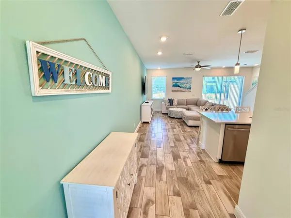 $3,000 | 2906 Castaway Lane, Kissimmee, FL 34747