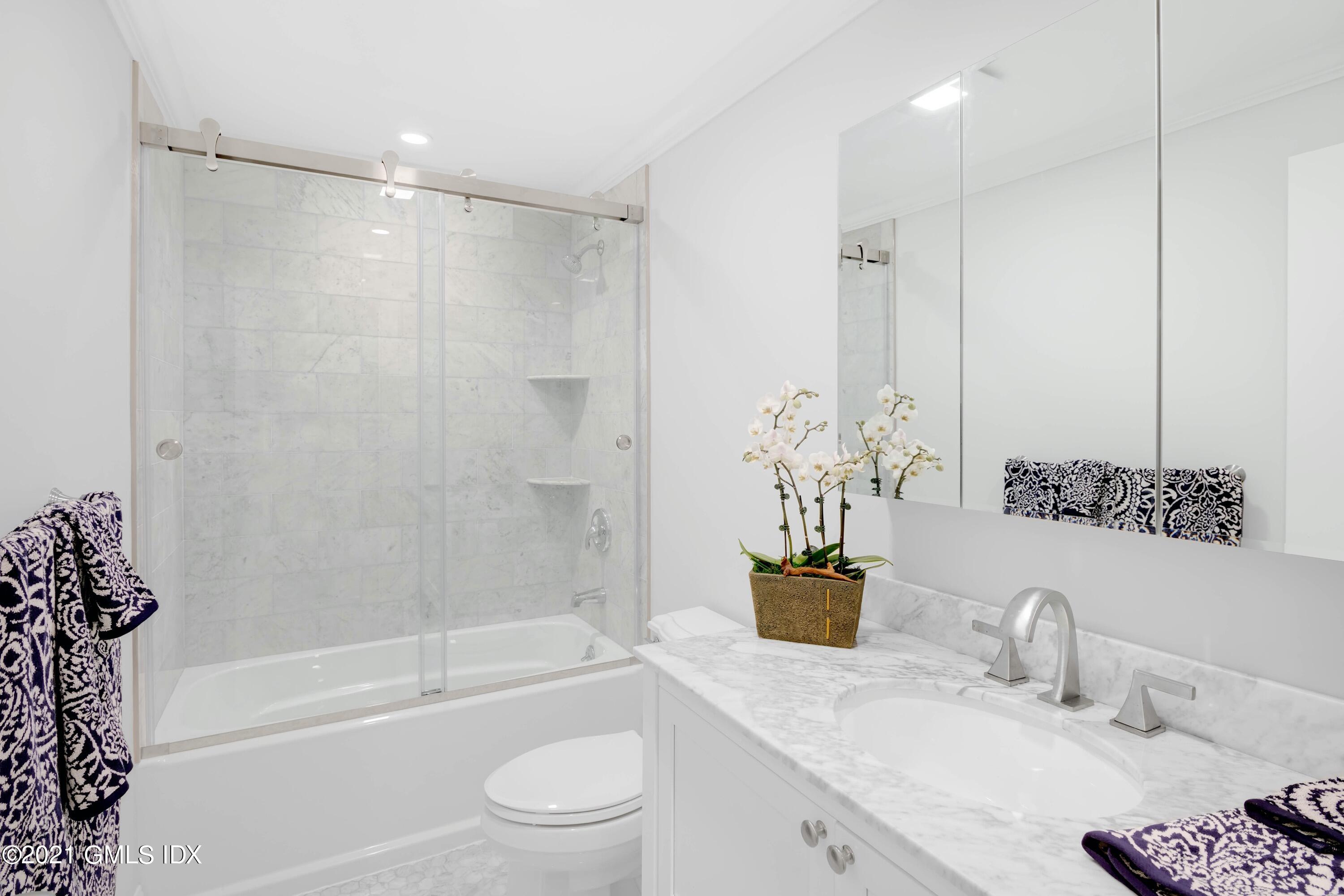 142 Old Mill Road Greenwich, CT 06831 - Photo 21 of 26 15 Full Bath