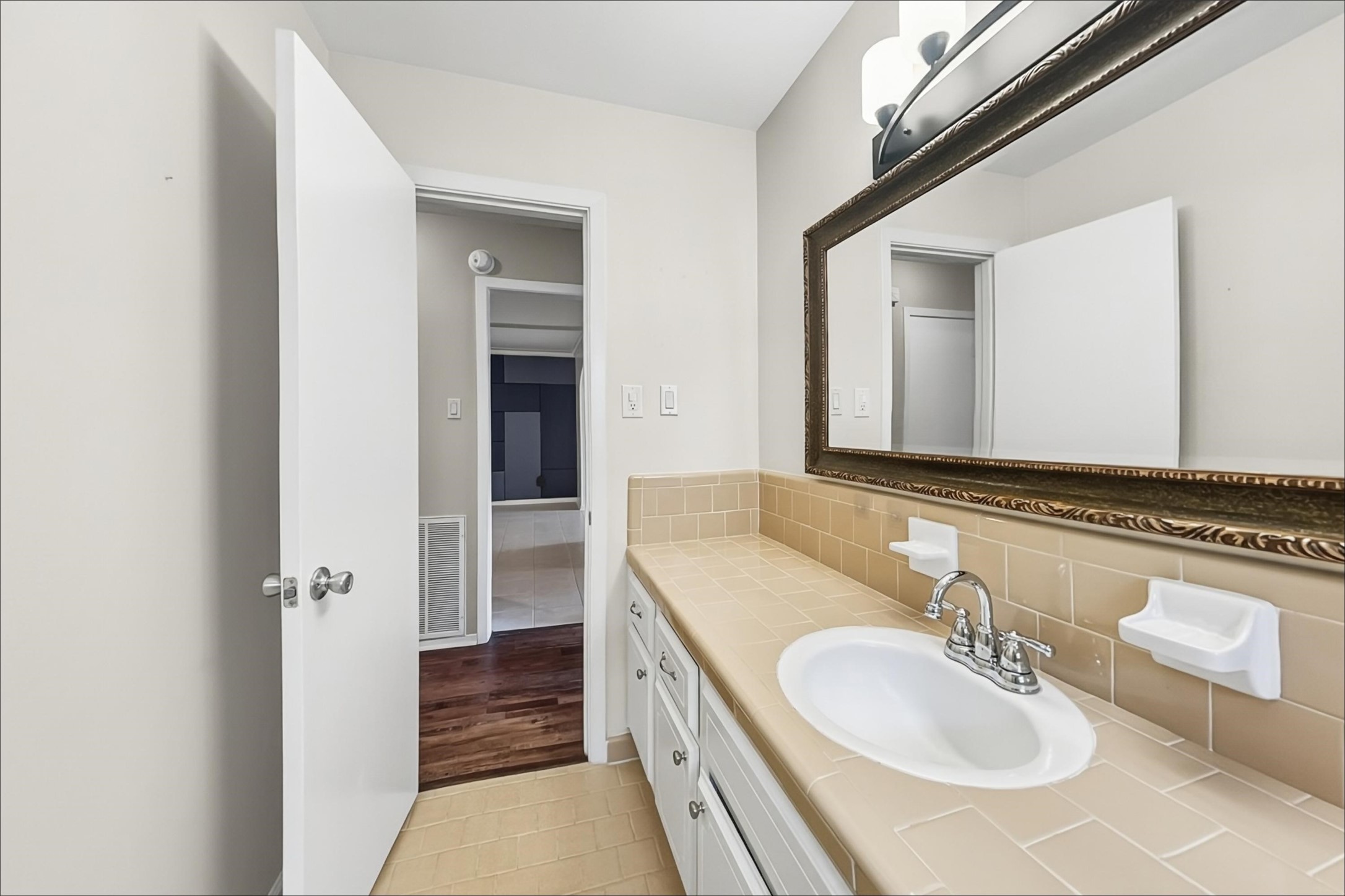 3815 Thonig Road Houston, TX 77092 - Photo 17 of 20 Gallery Image 17