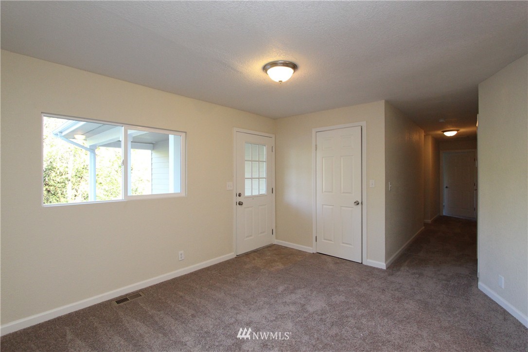 589 Halliday Road Centralia, WA 98531 - Photo 2 of 25 Gallery Image 2