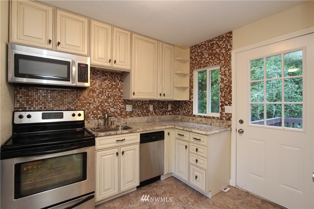 589 Halliday Road Centralia, WA 98531 - Photo 5 of 25 Gallery Image 5