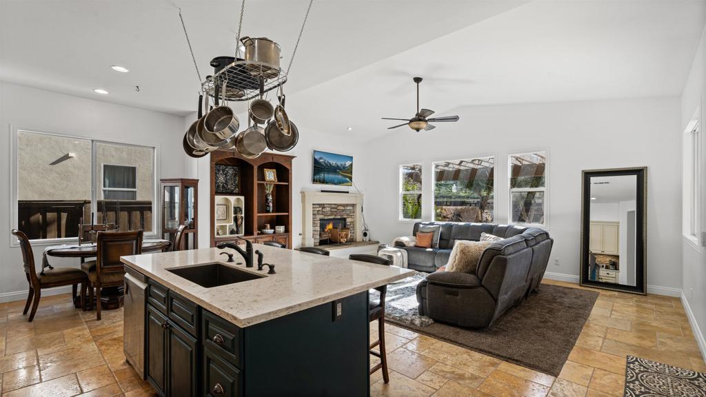 34025 Summit View Place Temecula, CA 92592 - Photo 13 of 44