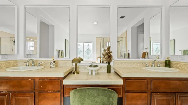 $1,100,000 | 34025 Summit View Place, Temecula, CA 92592