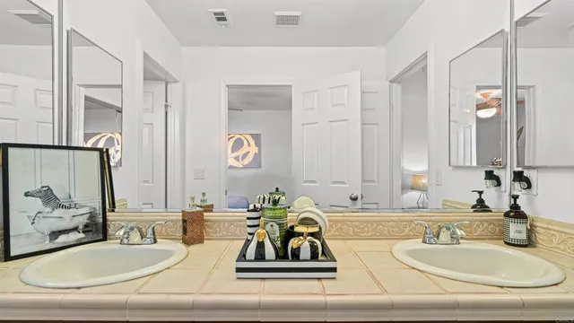 $1,100,000 | 34025 Summit View Place, Temecula, CA 92592