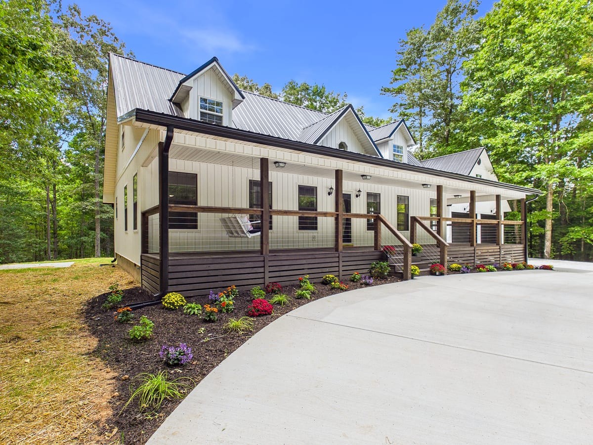 145 Shaw Road Tellico Plains, TN 37385 - Photo 2 of 53 Gallery Image 2
