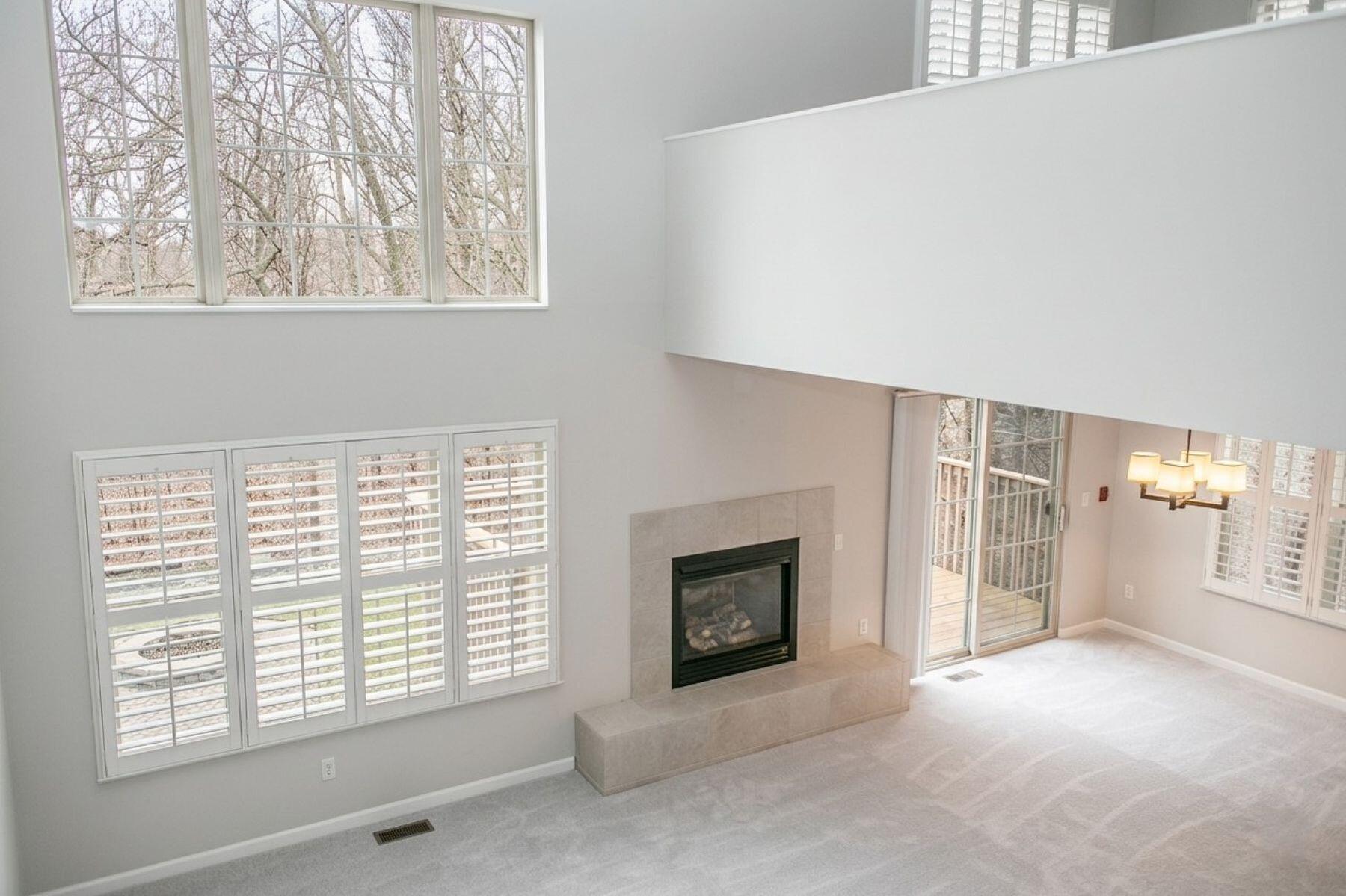 500 Edwards Boulevard, Unit 59 Lake Geneva, WI 53147 - Photo 4 of 26 2-Story Great Room