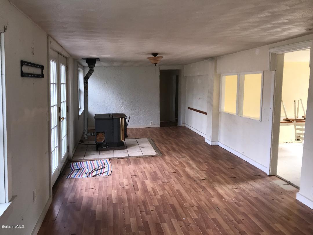 344 Wells Road Becket, MA 01223 - Photo 4 of 12 5
