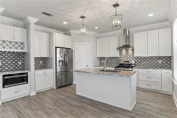 $2,100 | 1517 Schnell Drive, Arabi, LA 70032