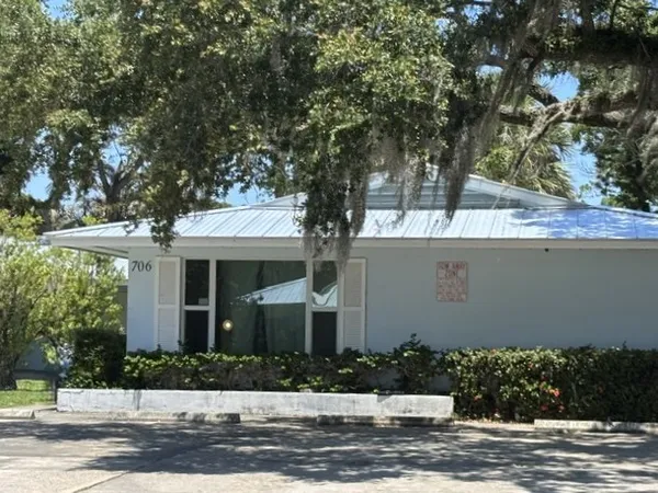 a front view of house with yard
