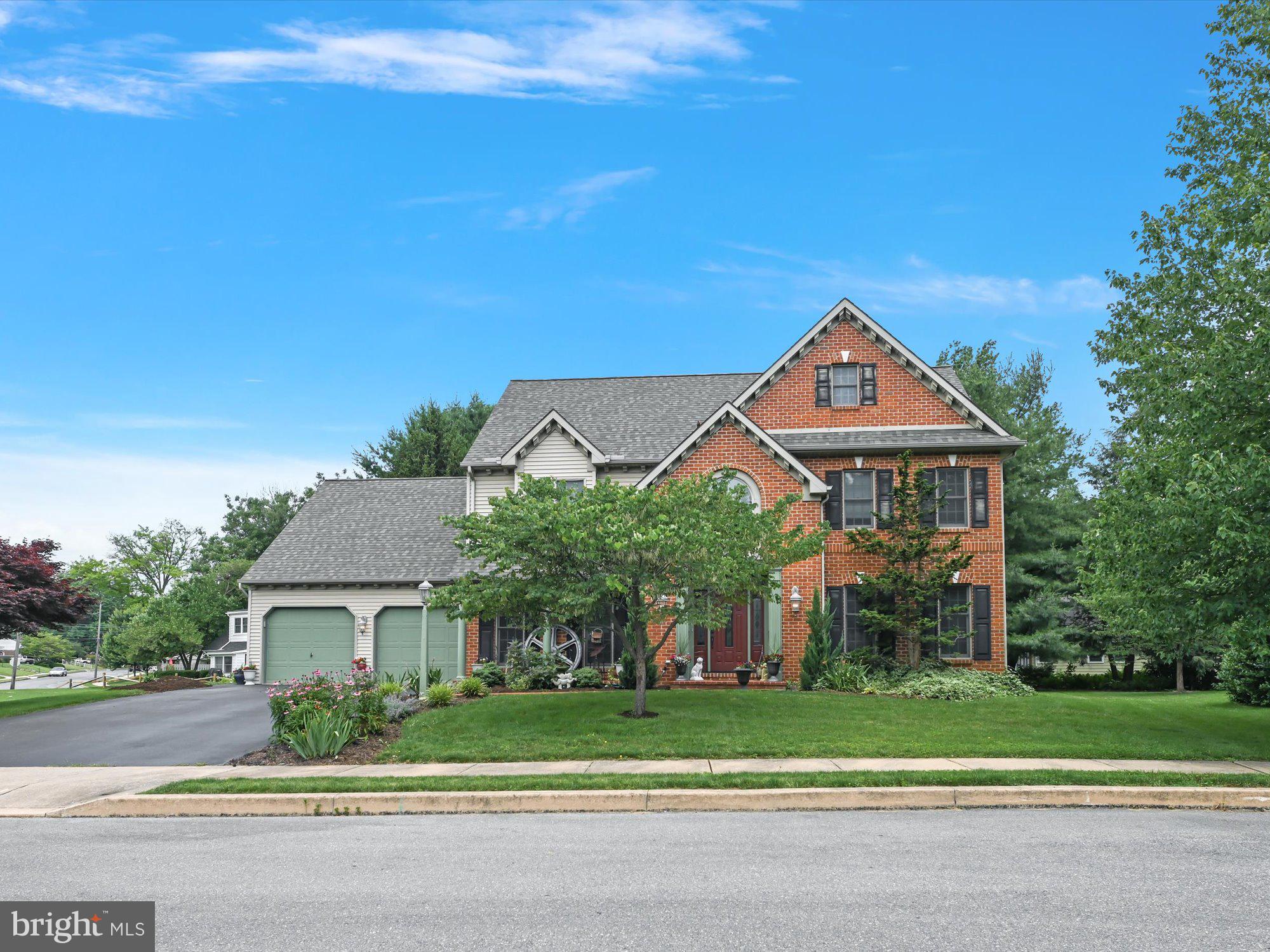 405 East 4th Avenue Lititz, PA 17543 - Photo 1 of 40