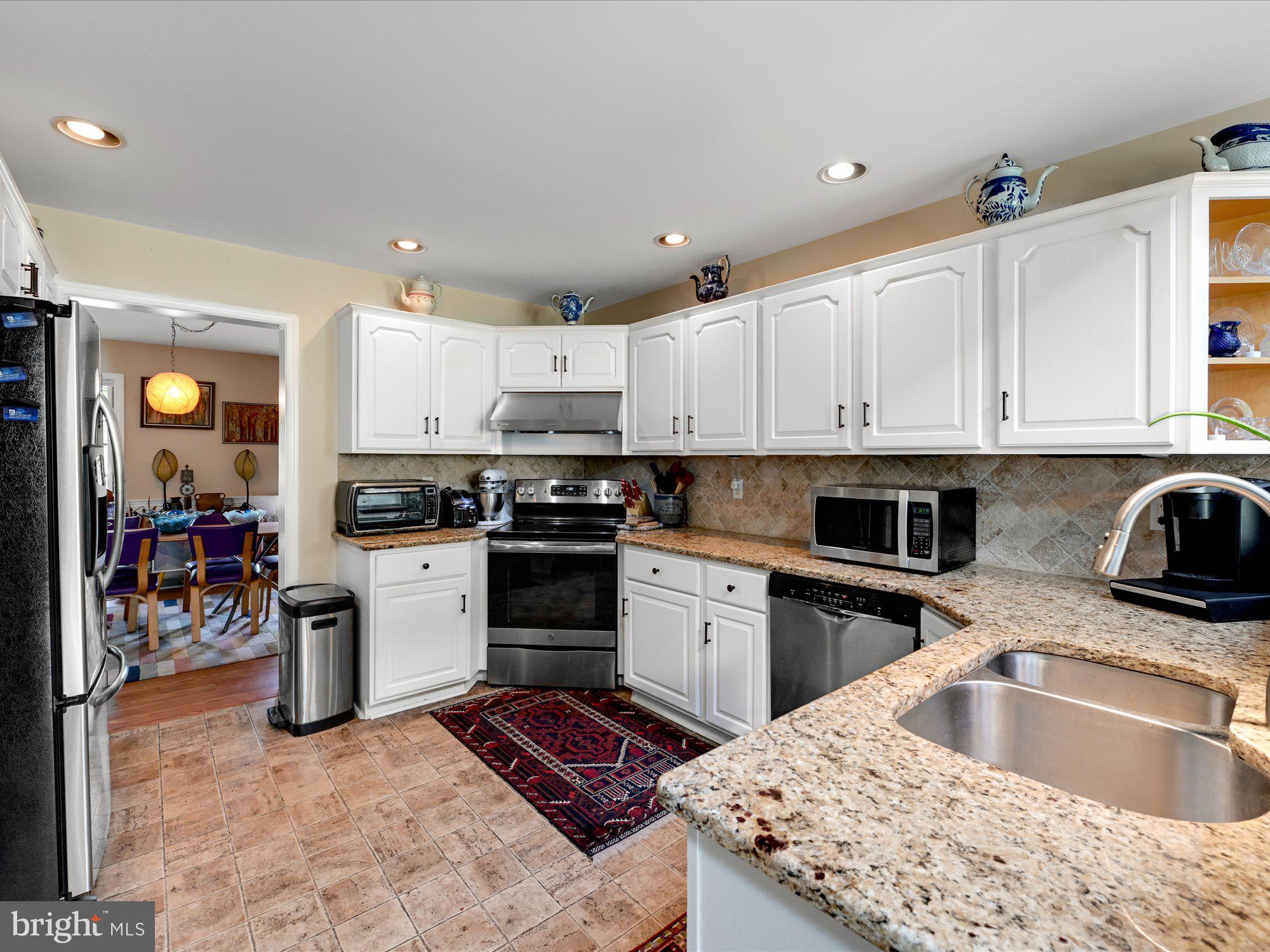 405 East 4th Avenue Lititz, PA 17543 - Photo 12 of 40
