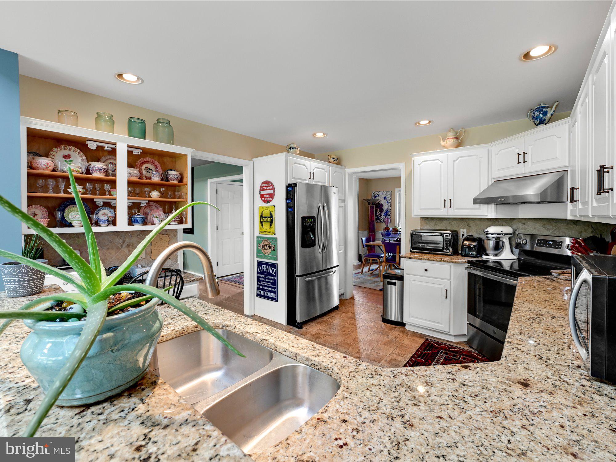 405 East 4th Avenue Lititz, PA 17543 - Photo 13 of 40