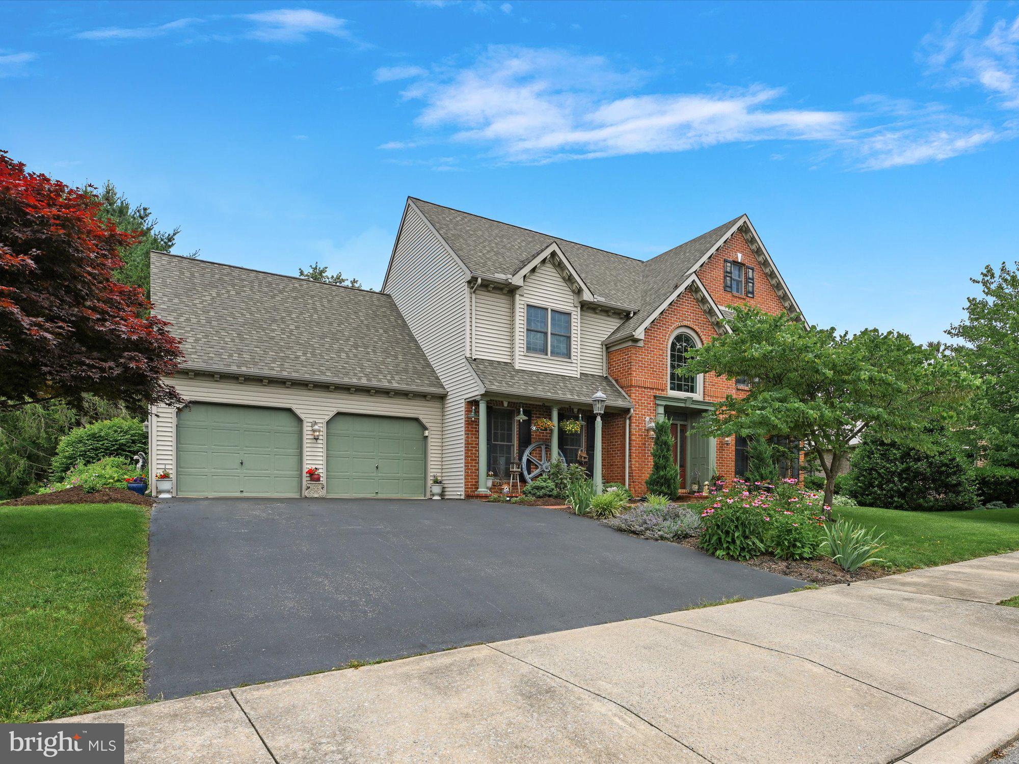 405 East 4th Avenue Lititz, PA 17543 - Photo 3 of 40