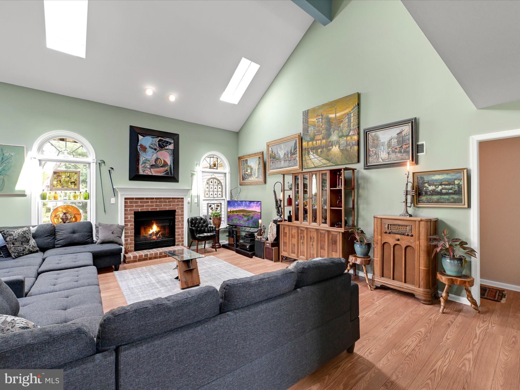 405 East 4th Avenue Lititz, PA 17543 - Photo 9 of 40 Great Room