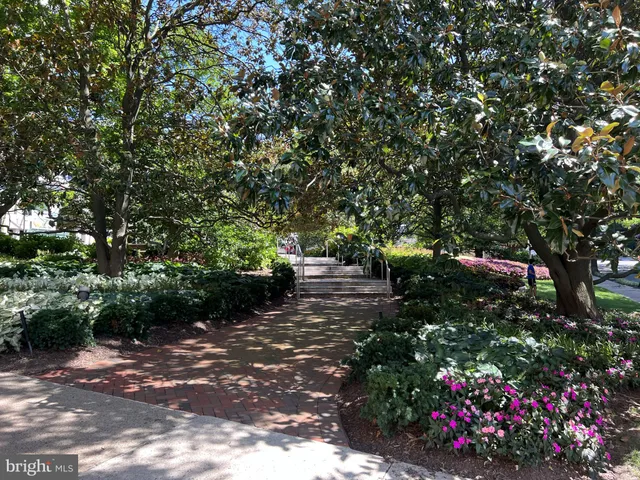 a view of a house with outdoor space