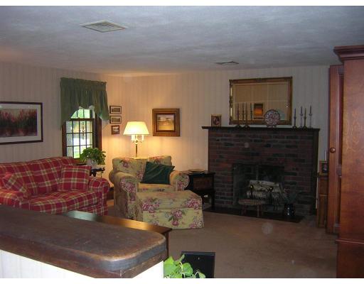 3 Fuller Road Chelmsford, MA 01824 - Photo 3 of 10 Gallery Image 3