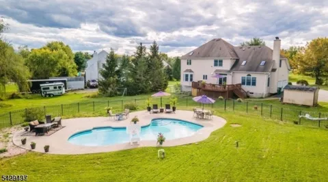 $865,000 | 5 Prall Court, Ringoes, NJ 08551