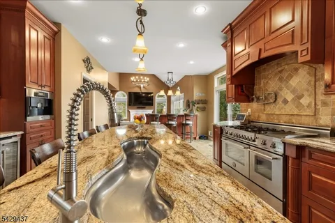 $865,000 | 5 Prall Court, Ringoes, NJ 08551
