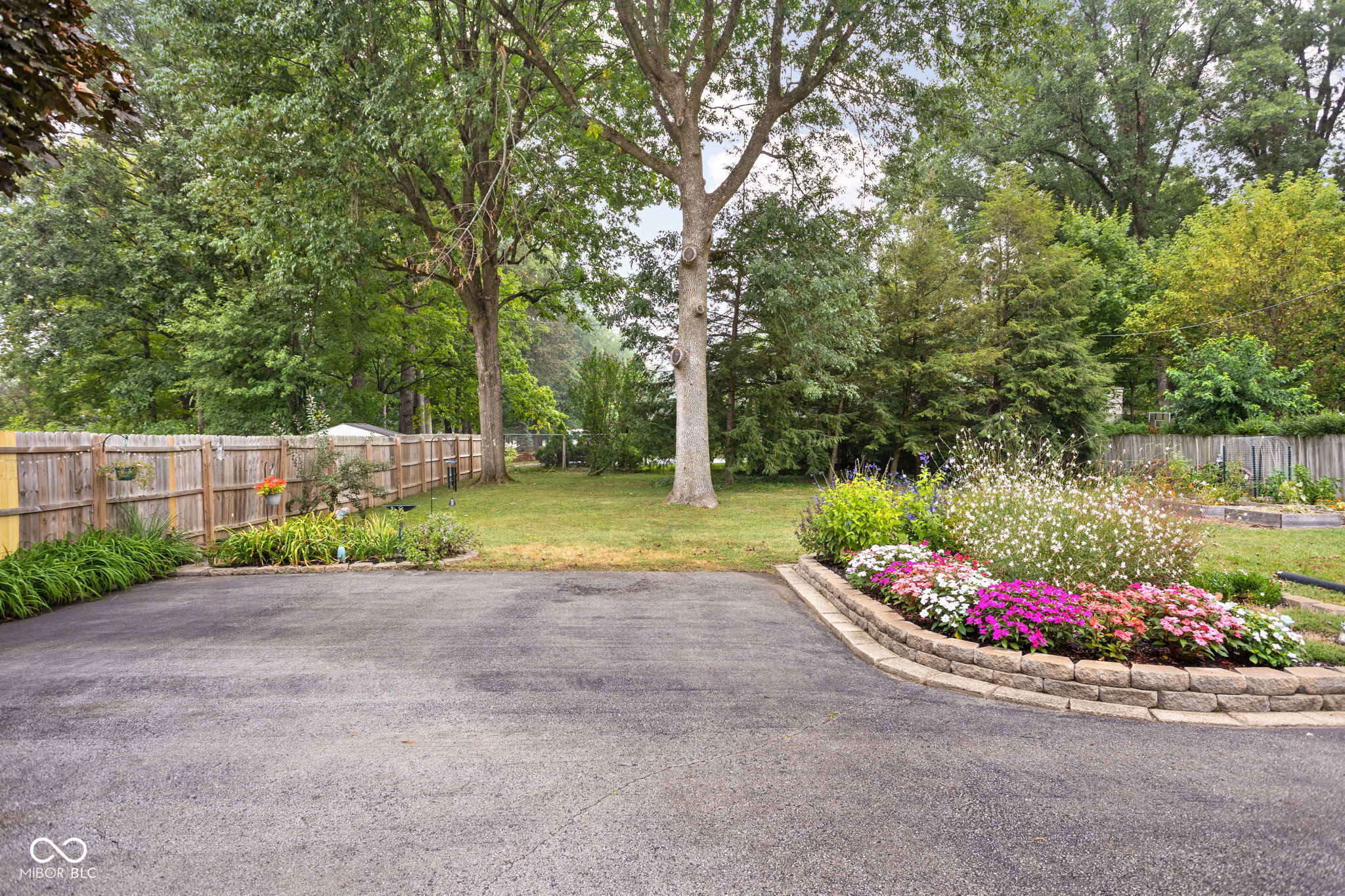 1408 East Banta Road Indianapolis, IN 46227 - Photo 28 of 34 Gallery Image 28