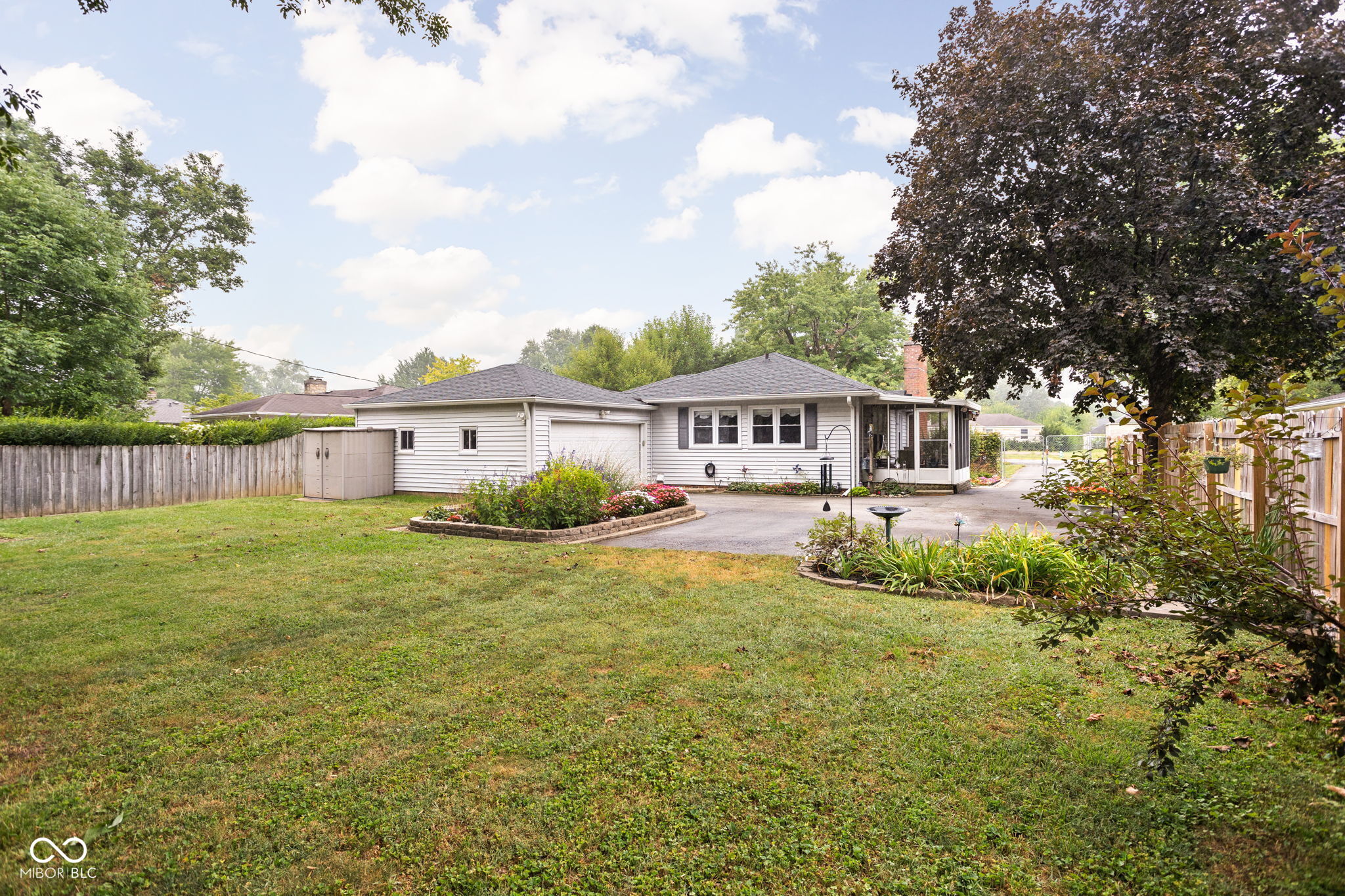 1408 East Banta Road Indianapolis, IN 46227 - Photo 33 of 34 Gallery Image 33