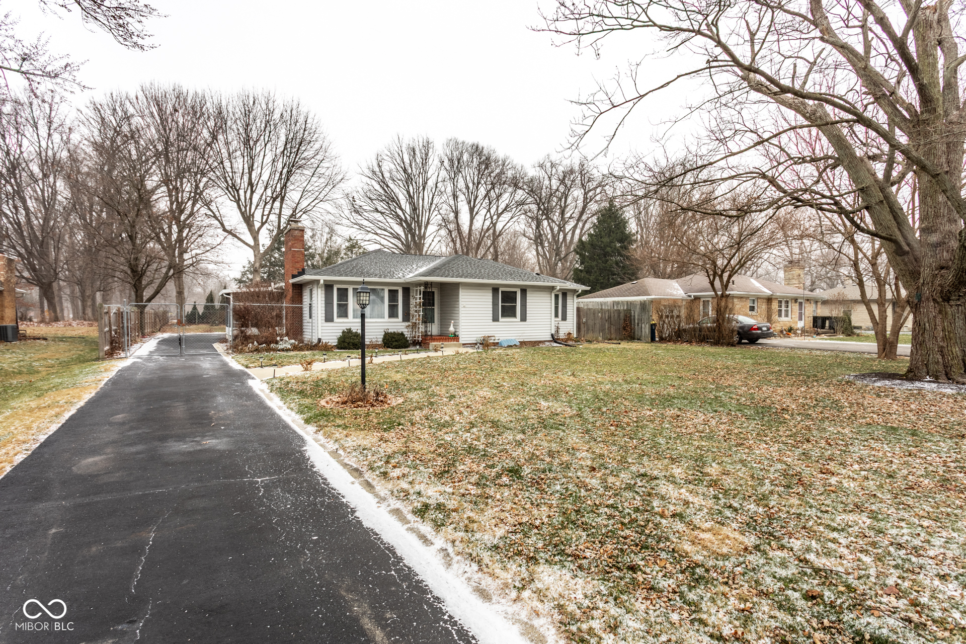 1408 East Banta Road Indianapolis, IN 46227 - Photo 4 of 34 Gallery Image 4
