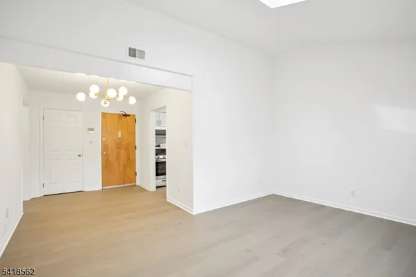 $2,850 | 66 Park Avenue, Unit C, Park Ridge, NJ 07656