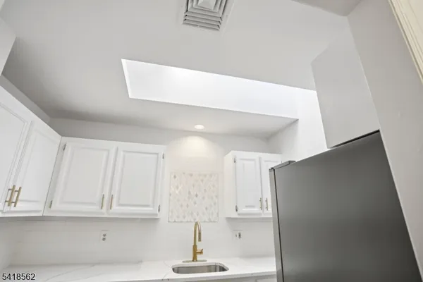 $2,850 | 66 Park Avenue, Unit C, Park Ridge, NJ 07656