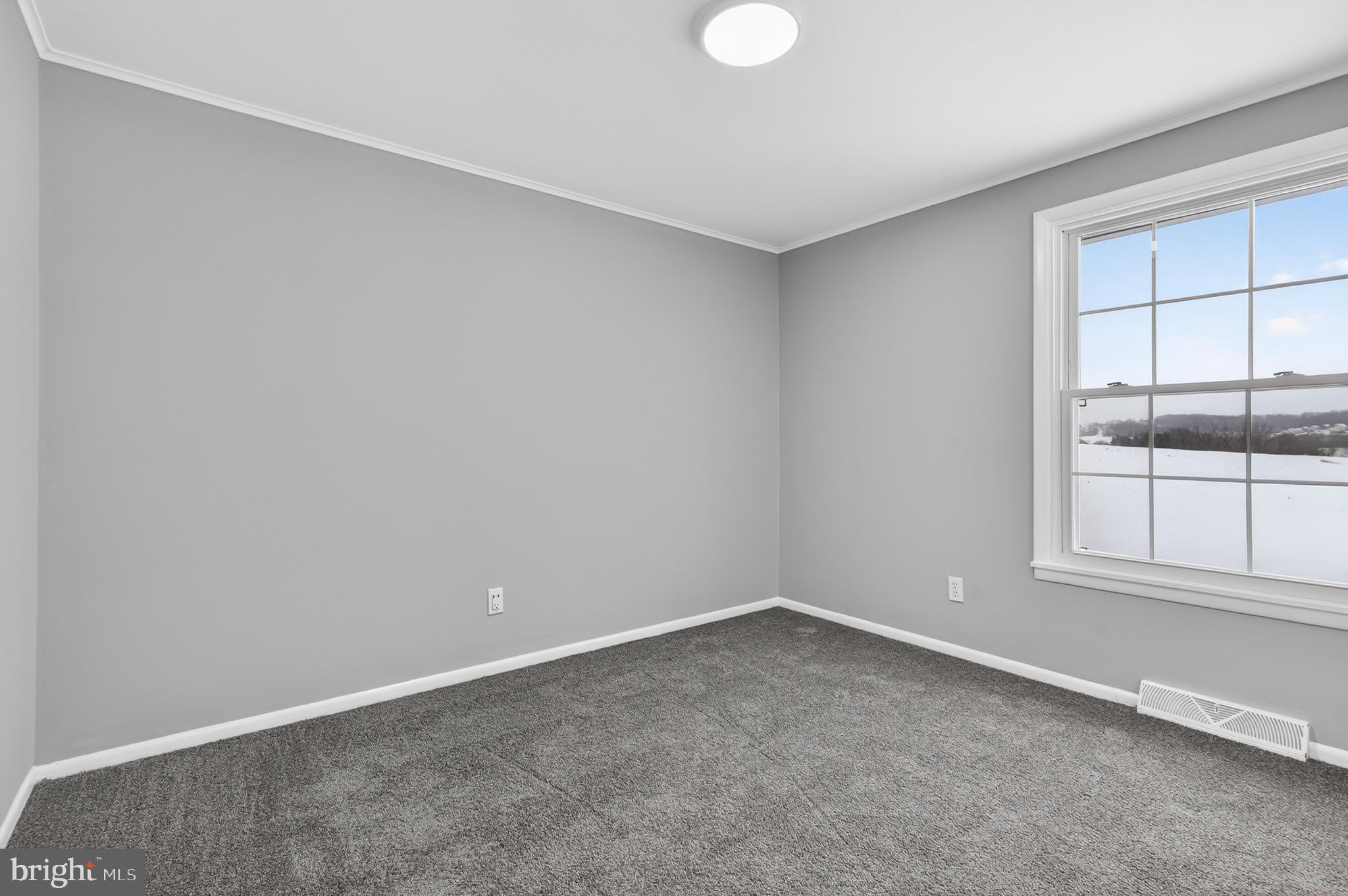 39 1st Street Windsor, PA 17366 - Photo 21 of 33