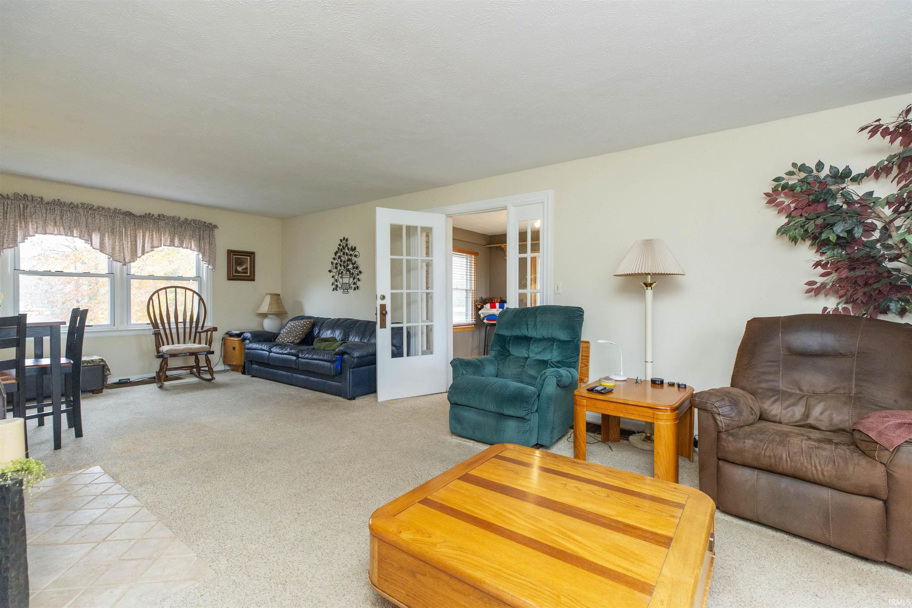 60020 Fir Road Mishawaka, IN 46544 - Photo 4 of 34