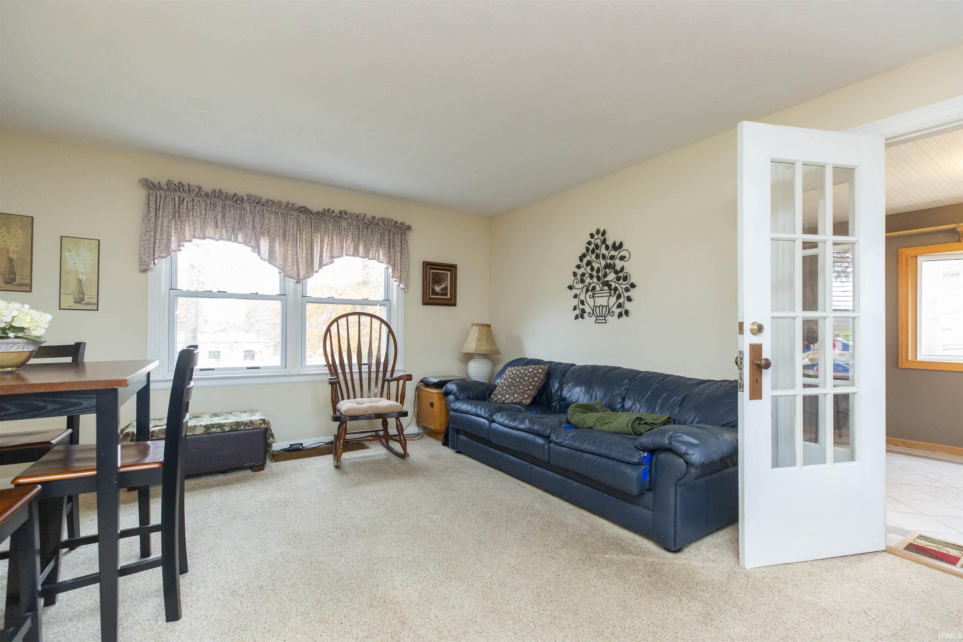 60020 Fir Road Mishawaka, IN 46544 - Photo 5 of 34