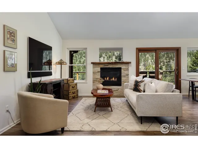 $1,049,000 | 187 Wichita Road, Lyons, CO 80540