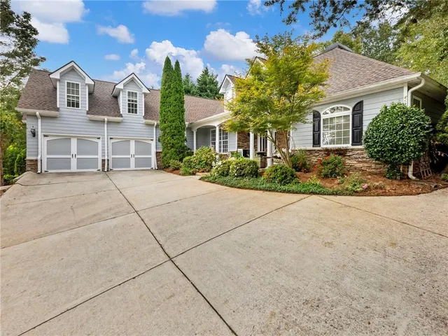 $775,000 | 2641 Waters Edge Drive, Gainesville, GA 30504