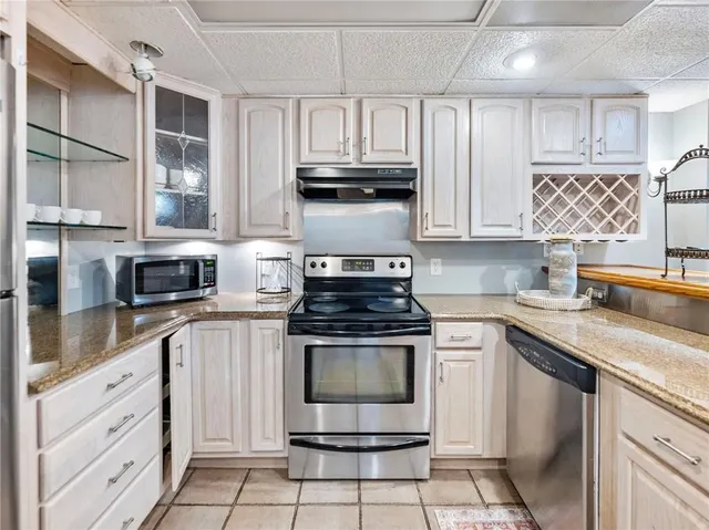 $775,000 | 2641 Waters Edge Drive, Gainesville, GA 30504