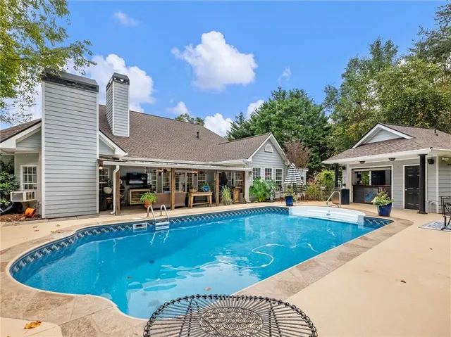 $775,000 | 2641 Waters Edge Drive, Gainesville, GA 30504